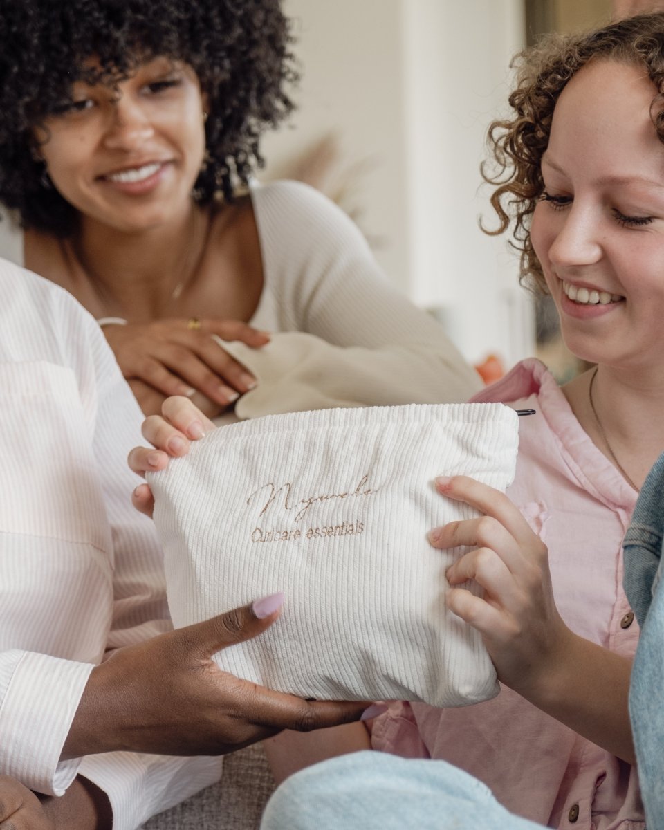 Cosy velvet - Nywele - Essential curlcare