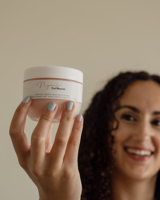 Curl Booster - Nywele - Essential curlcare